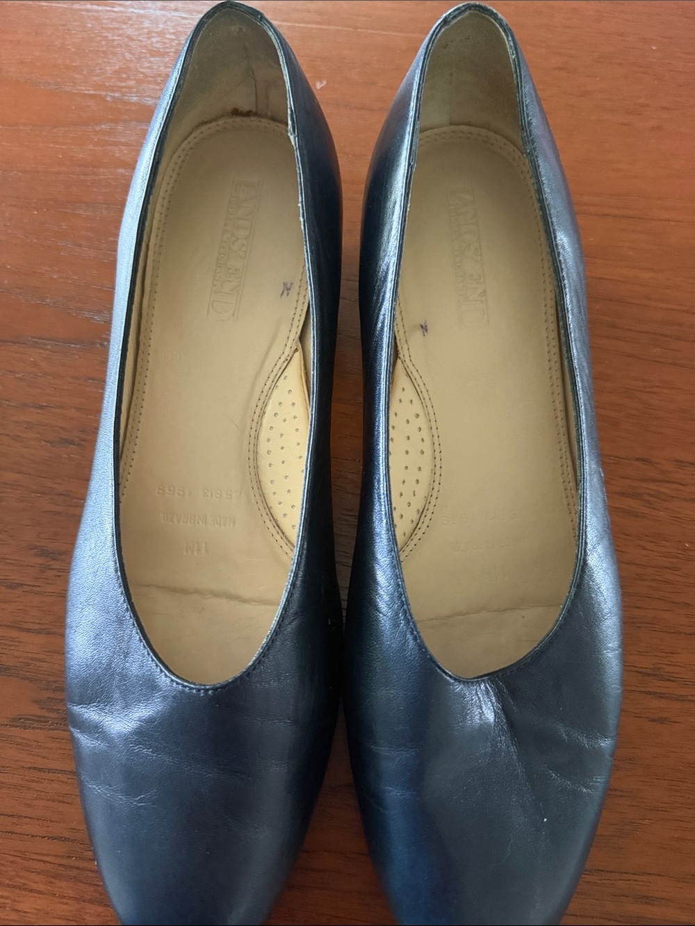 Lands End Women's Navy Leather Slip-On Flats - Picture 4 of 7